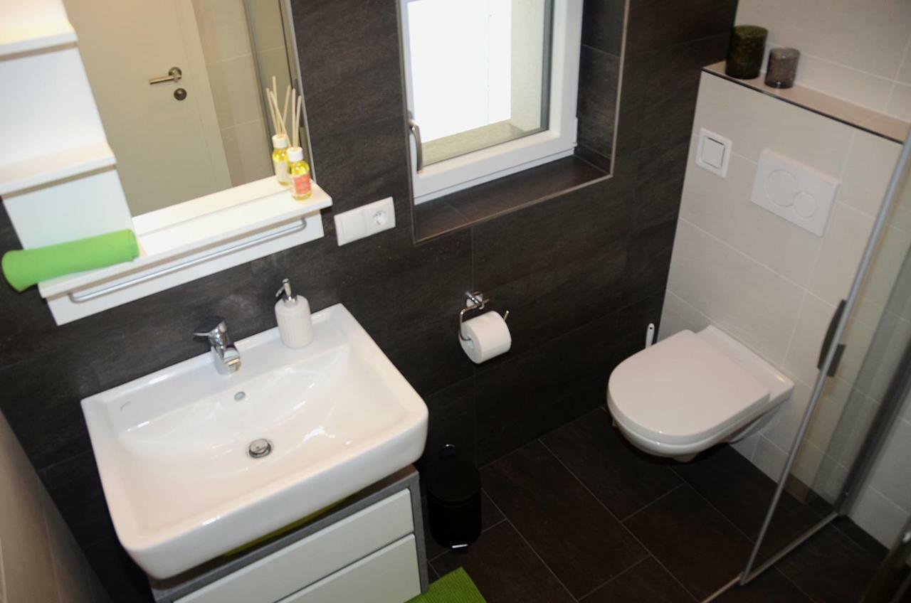 קיינס Apartment Zimat מראה חיצוני תמונה